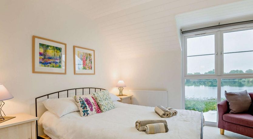 Photo of 3 Bed in South Cerney