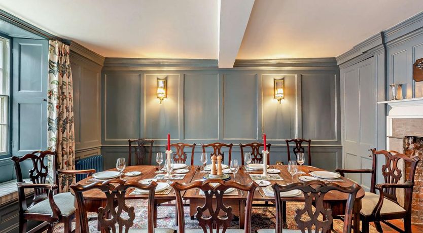 Photo of 6 Bed in Ludlow