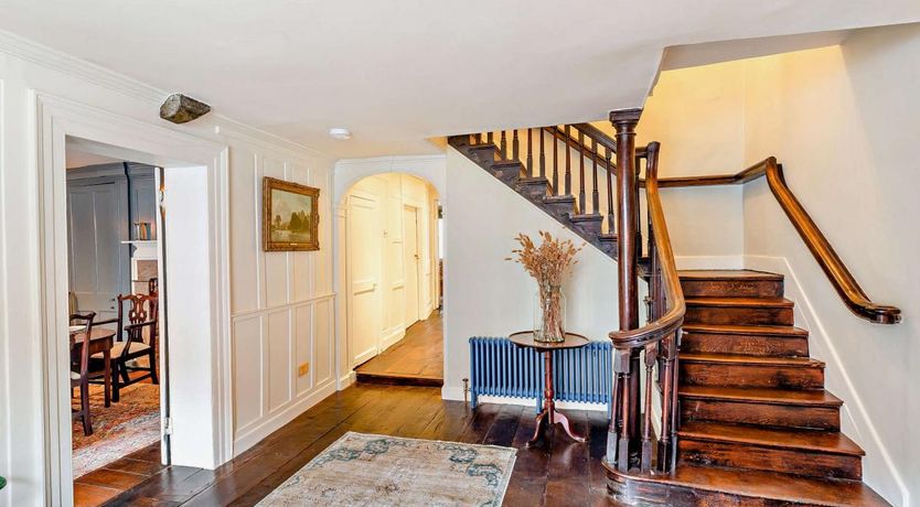 Photo of 6 Bed in Ludlow