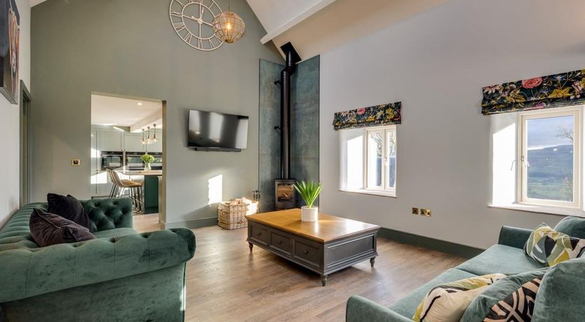 Photo of 7 Bed in Firbank