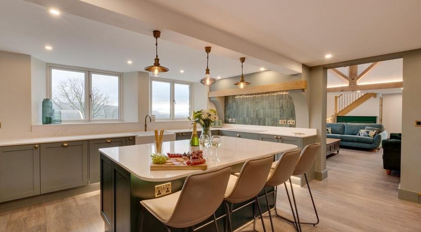 Photo of 7 Bed in Firbank