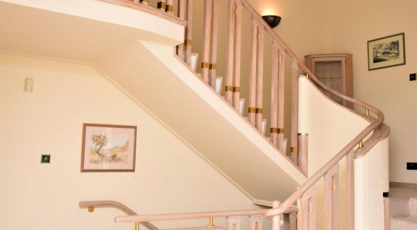 Photo of 4 Bed in Porlock