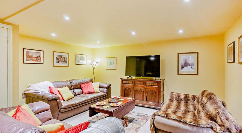 Photo of 2 Bed in Lyonshall