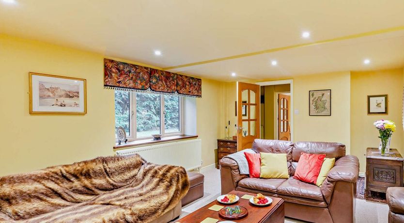 Photo of 2 Bed in Lyonshall