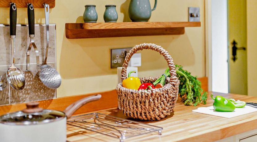 Photo of 2 Bed in Lyonshall