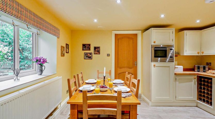 Photo of 2 Bed in Lyonshall