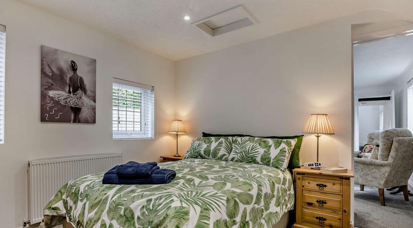 Photo of 3 Bed in Bognor Regis