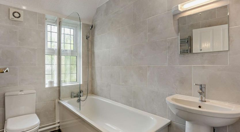 Photo of 3 Bed in Bognor Regis