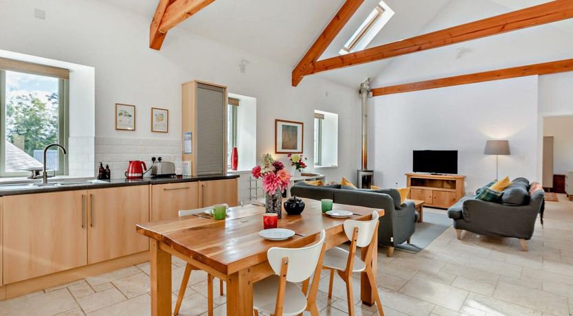 Photo of 2 Bed in Luppitt