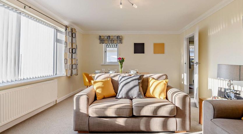 Photo of 3 Bed in Mudeford