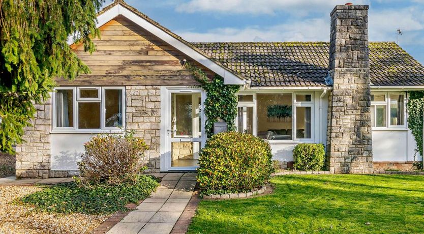Photo of 2 Bed in Mudeford