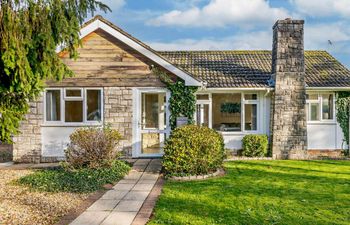 Bungalow in Dorset Holiday Cottage