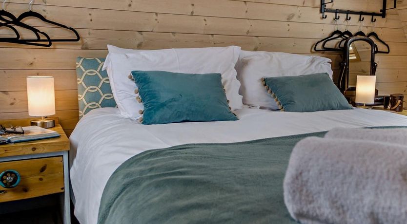 Photo of 1 Bed in Sheinton