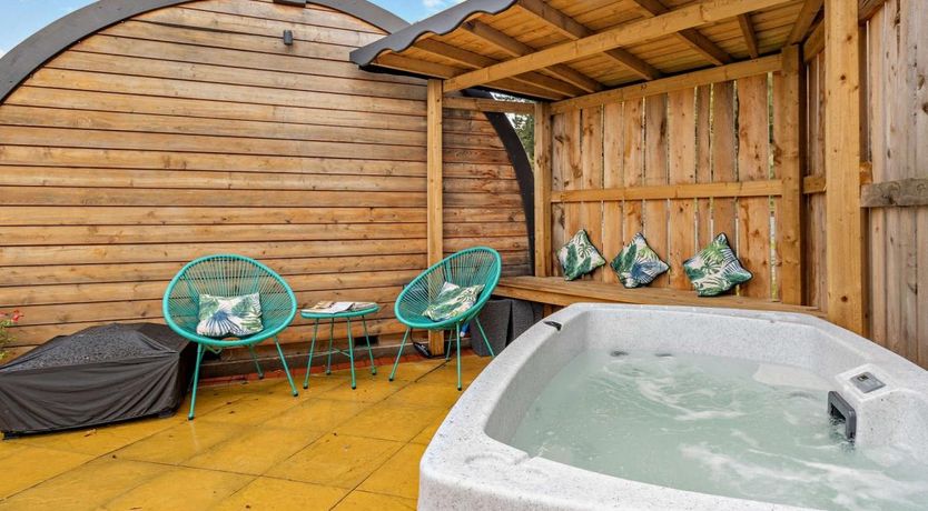 Photo of 1 Bed in Sheinton