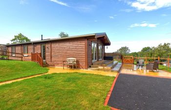 Log Cabin in Shropshire Holiday Cottage