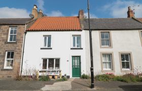 2 Cross View Holiday Cottage