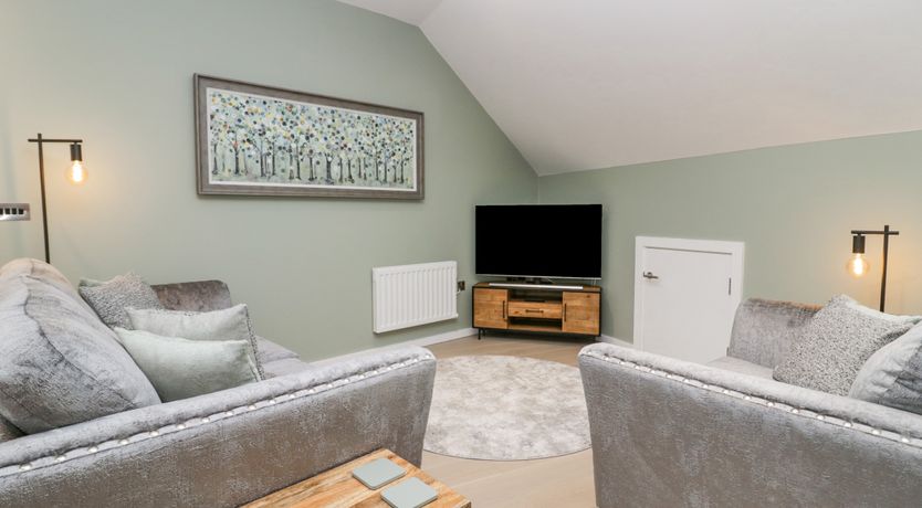 Photo of Watch Tree Apartment