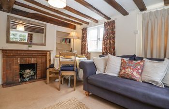 2 The Almshouses Holiday Cottage