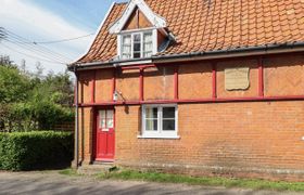 Photo of 2-the-almshouses