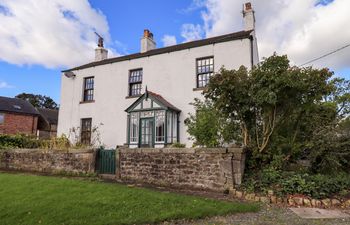 Rustic Lancashire Farmhouse Holiday Cottage