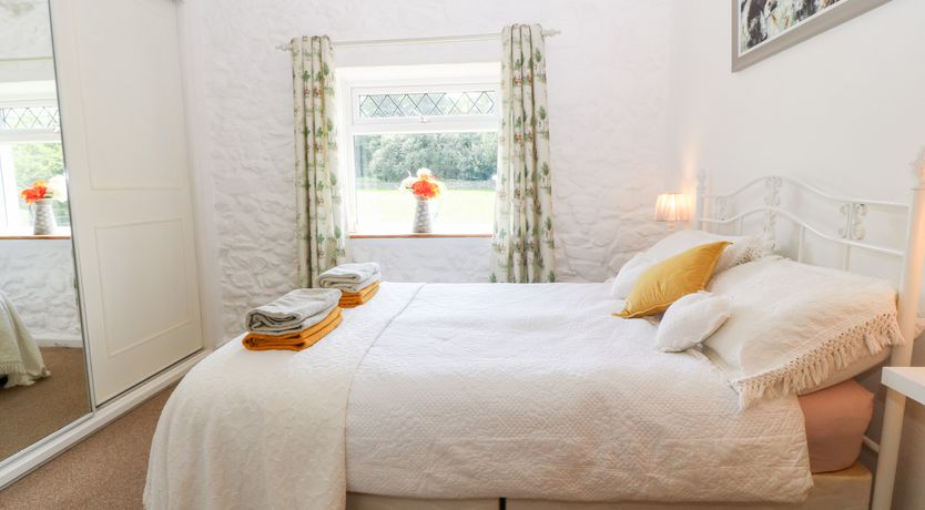 Photo of Coed y Glyn Bach Equestrian