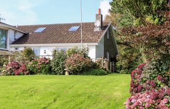 Little Roskrow Holiday Cottage