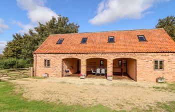 Hilltop Barn Holiday Cottage