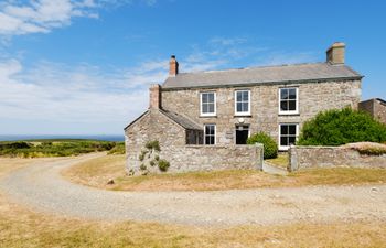 Bosistow Farmhouse Holiday Cottage
