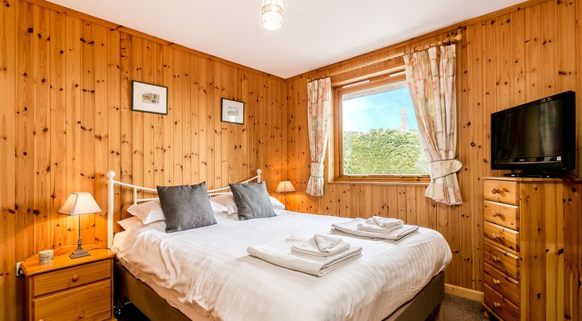 Photo of Holly Lodge 4 Bedrooms, Minehead