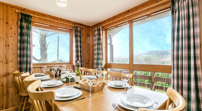 Photo of Holly Lodge 4 Bedrooms, Minehead