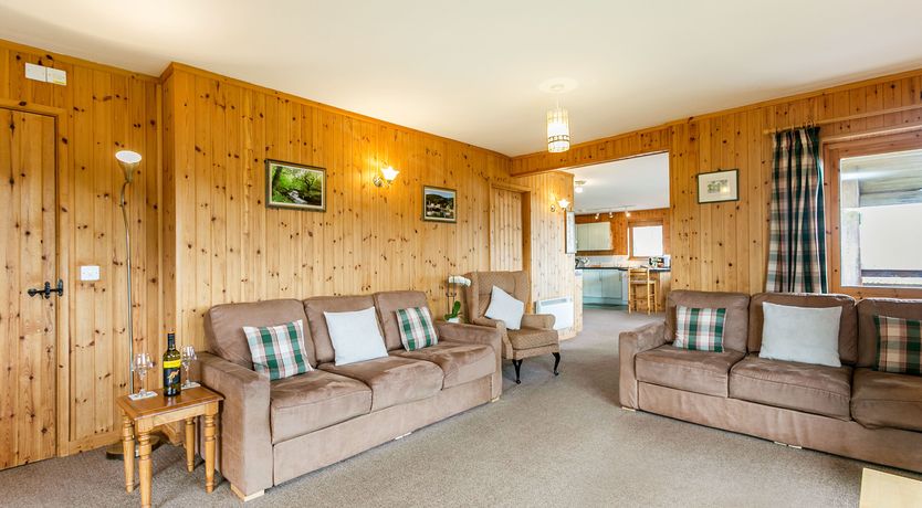 Photo of Holly Lodge 4 Bedrooms, Minehead