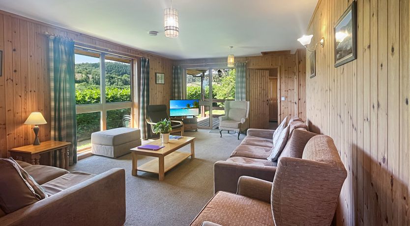 Photo of Holly Lodge 4 Bedrooms, Minehead