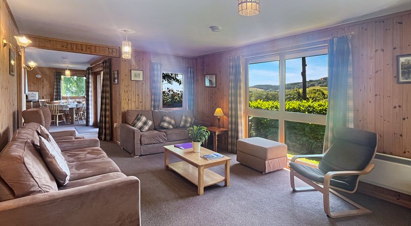 Photo of Holly Lodge 4 Bedrooms, Minehead