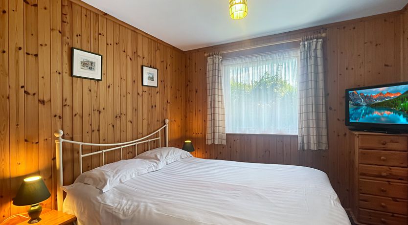 Photo of Holly Lodge 4 Bedrooms, Minehead