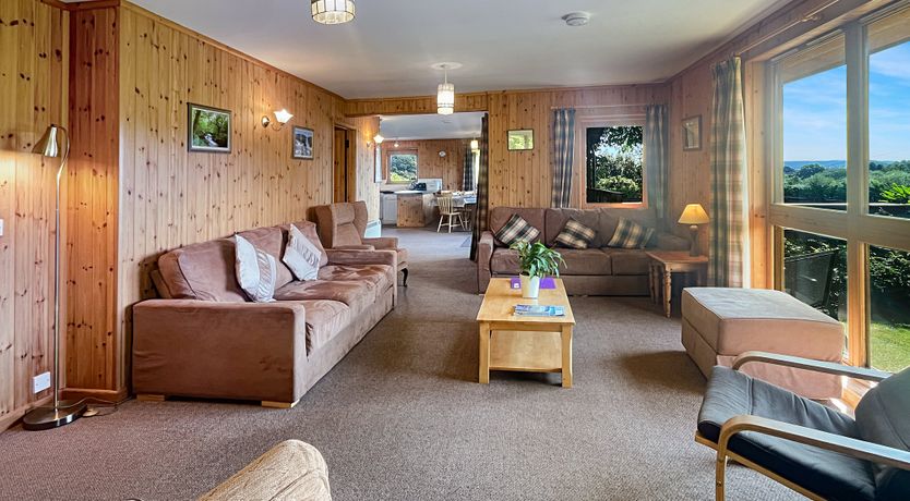 Photo of Holly Lodge 4 Bedrooms, Minehead