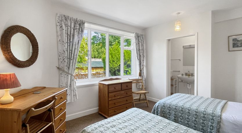 Photo of April Cottage, Woodcombe