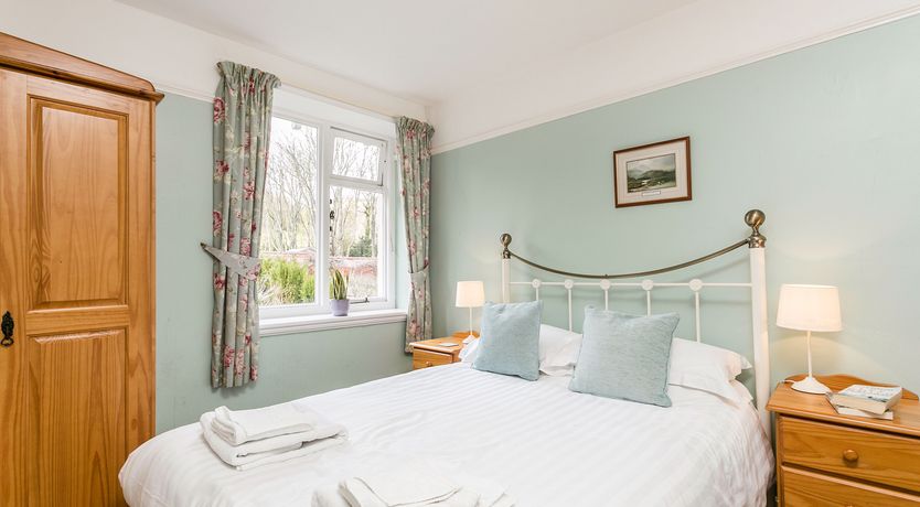Photo of April Cottage, Woodcombe