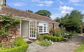 Photo of April Cottage, Woodcombe