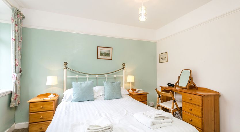 Photo of April Cottage, Woodcombe