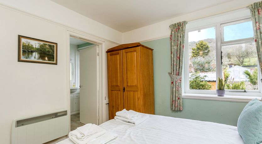 Photo of April Cottage, Woodcombe