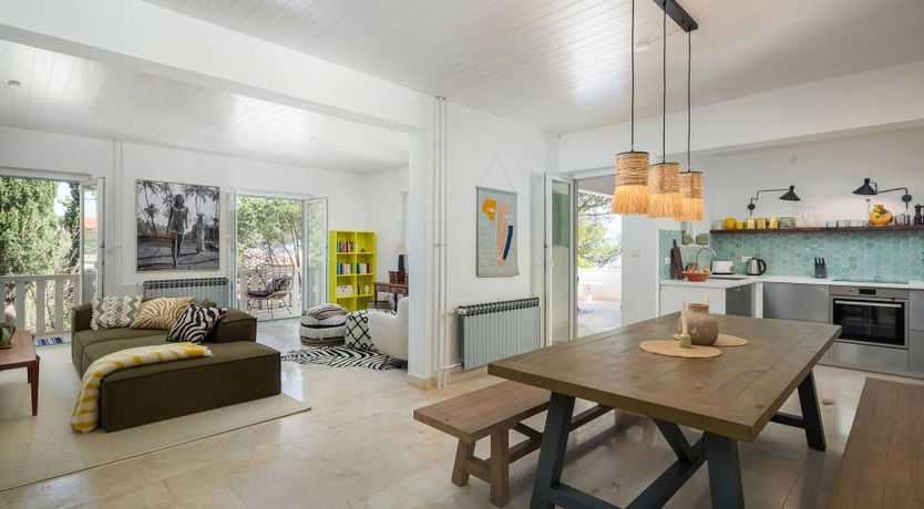 Photo of Southern Shadow