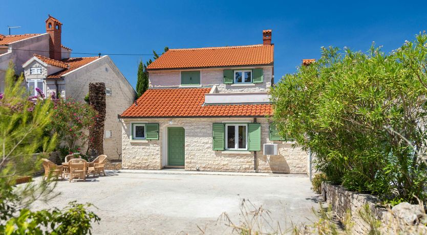 Photo of Southern Shadow