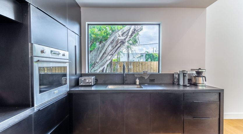 Photo of Miami Moderno