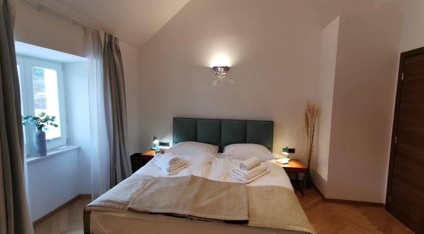 Photo of Gilded Palms