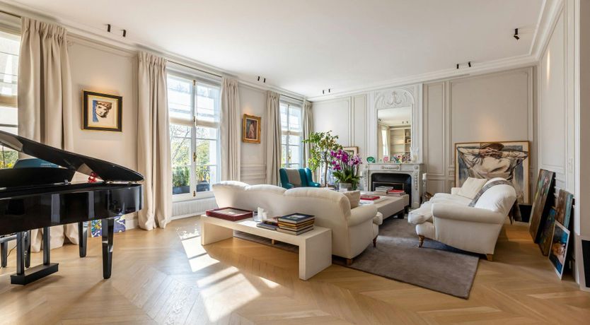 Photo of Eiffel Tower Vista