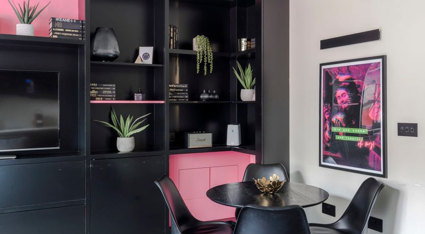 Photo of Neon on Neon