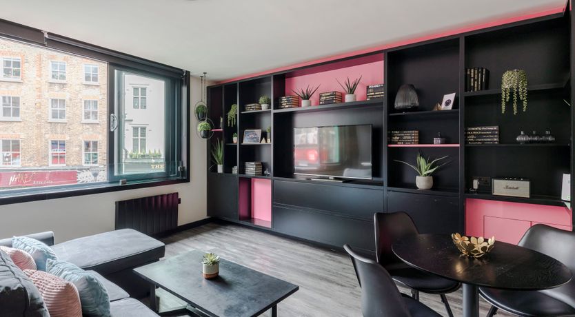 Photo of Neon on Neon