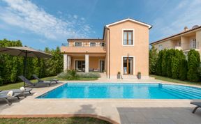 Photo of Peruski Pearl