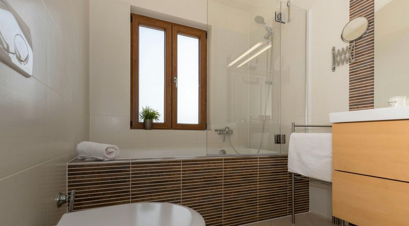 Photo of Spring in the Sun