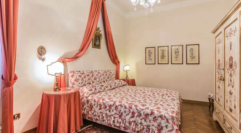 Photo of Venetian Breeze